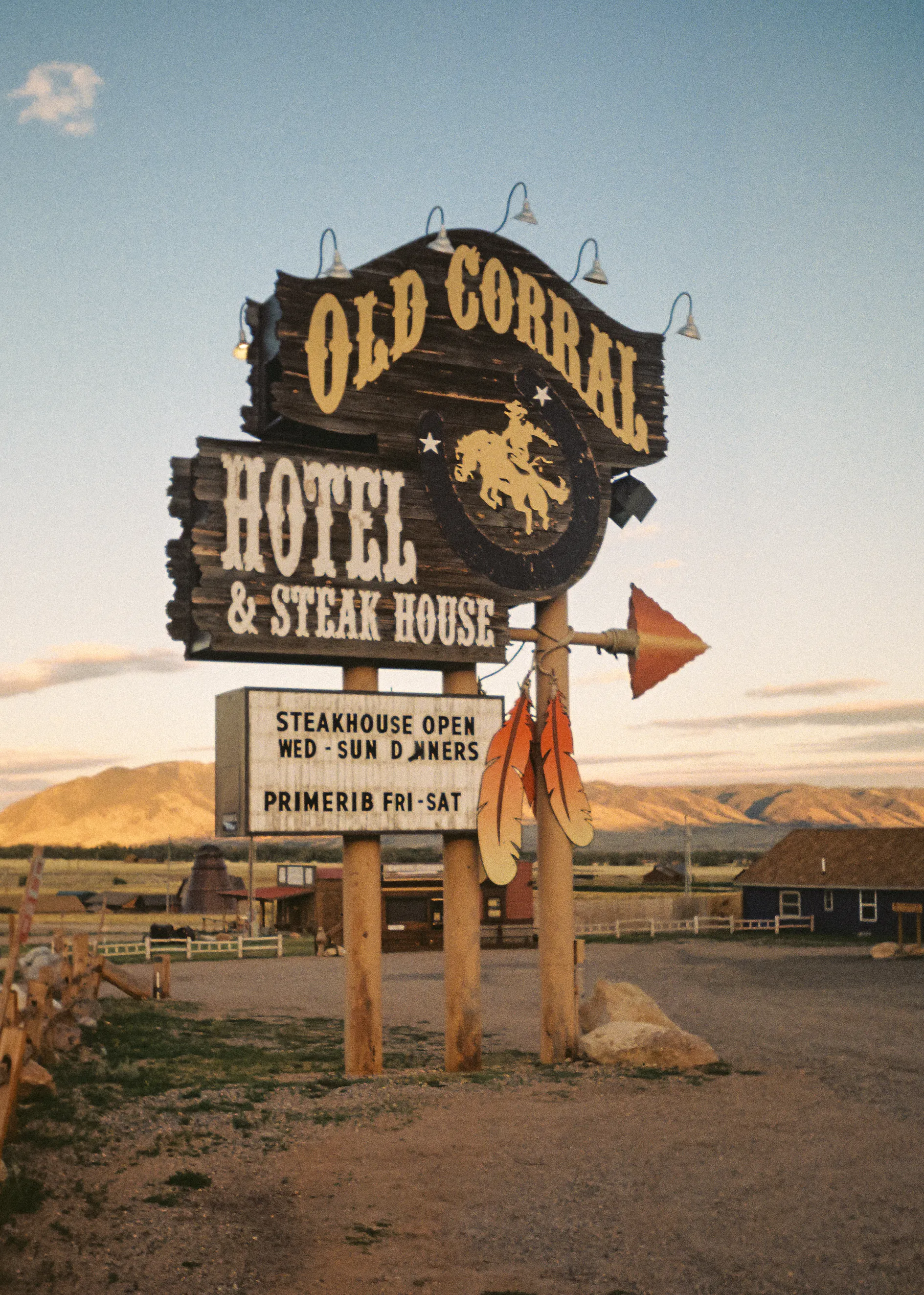 A0007.01 - Old Coral Steakhouse & Hotel