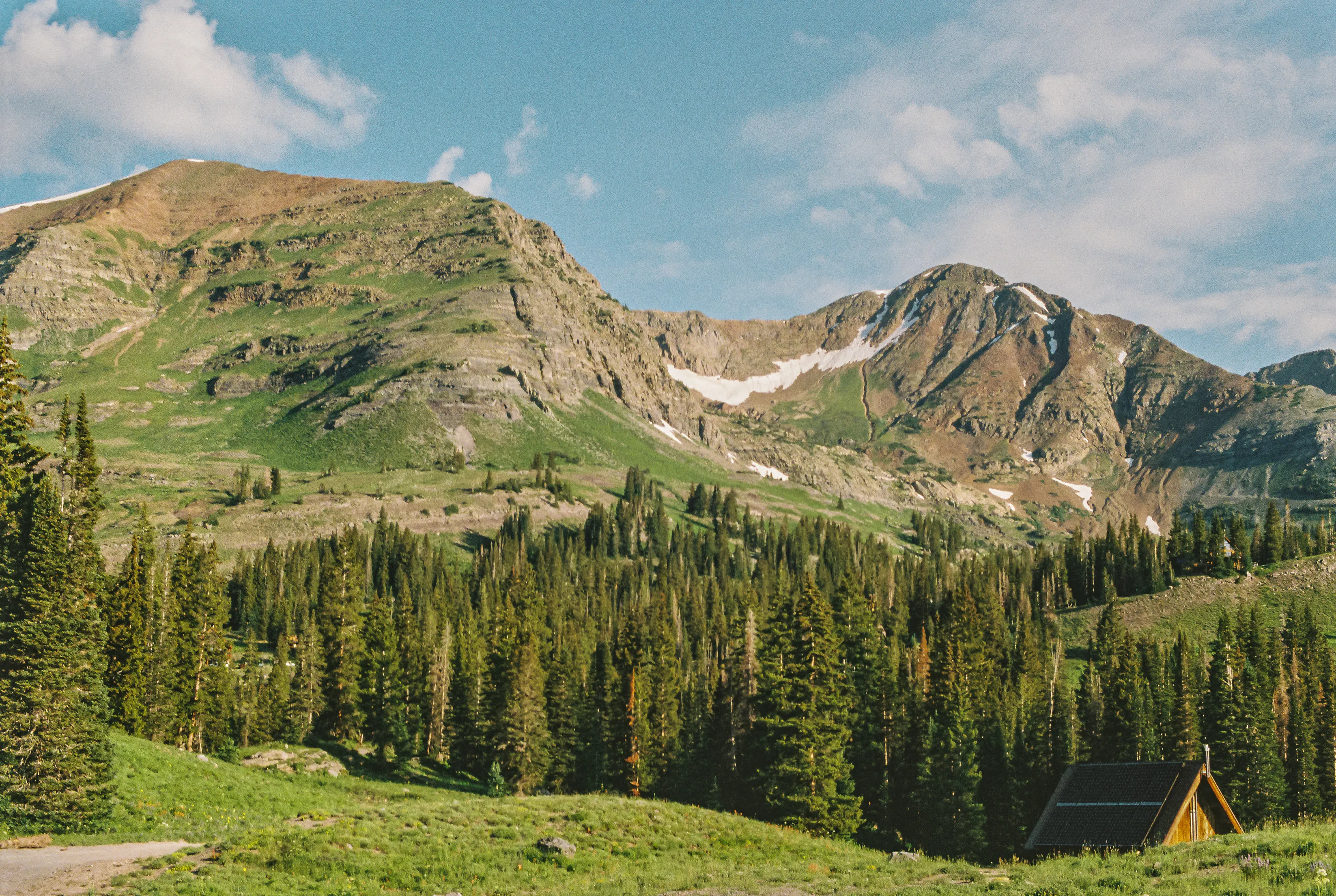 AA20 - Morning Mountains